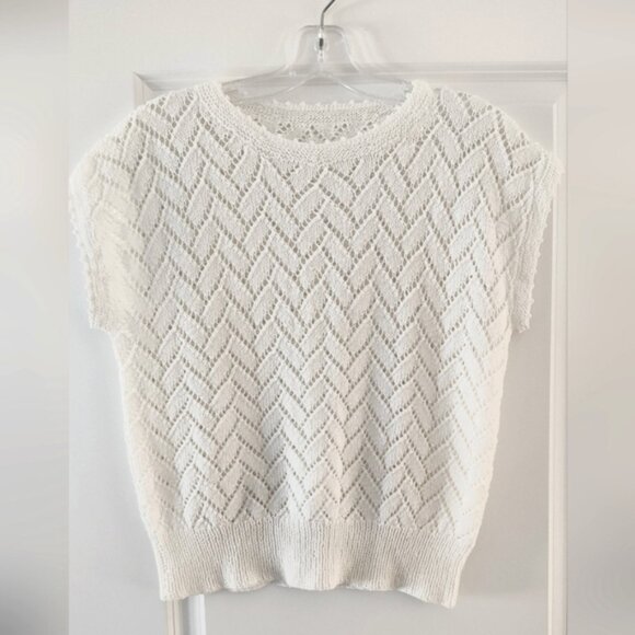 TRÏBE White Open Knit Sleeveless Sweater Size Medium - Picture 3 of 6